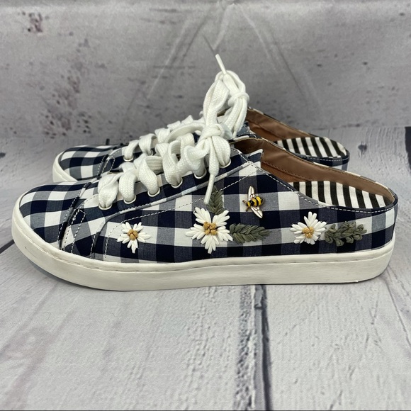 Betsey Johnson Edna Slip on Sneakers Size 7 - Picture 3 of 6